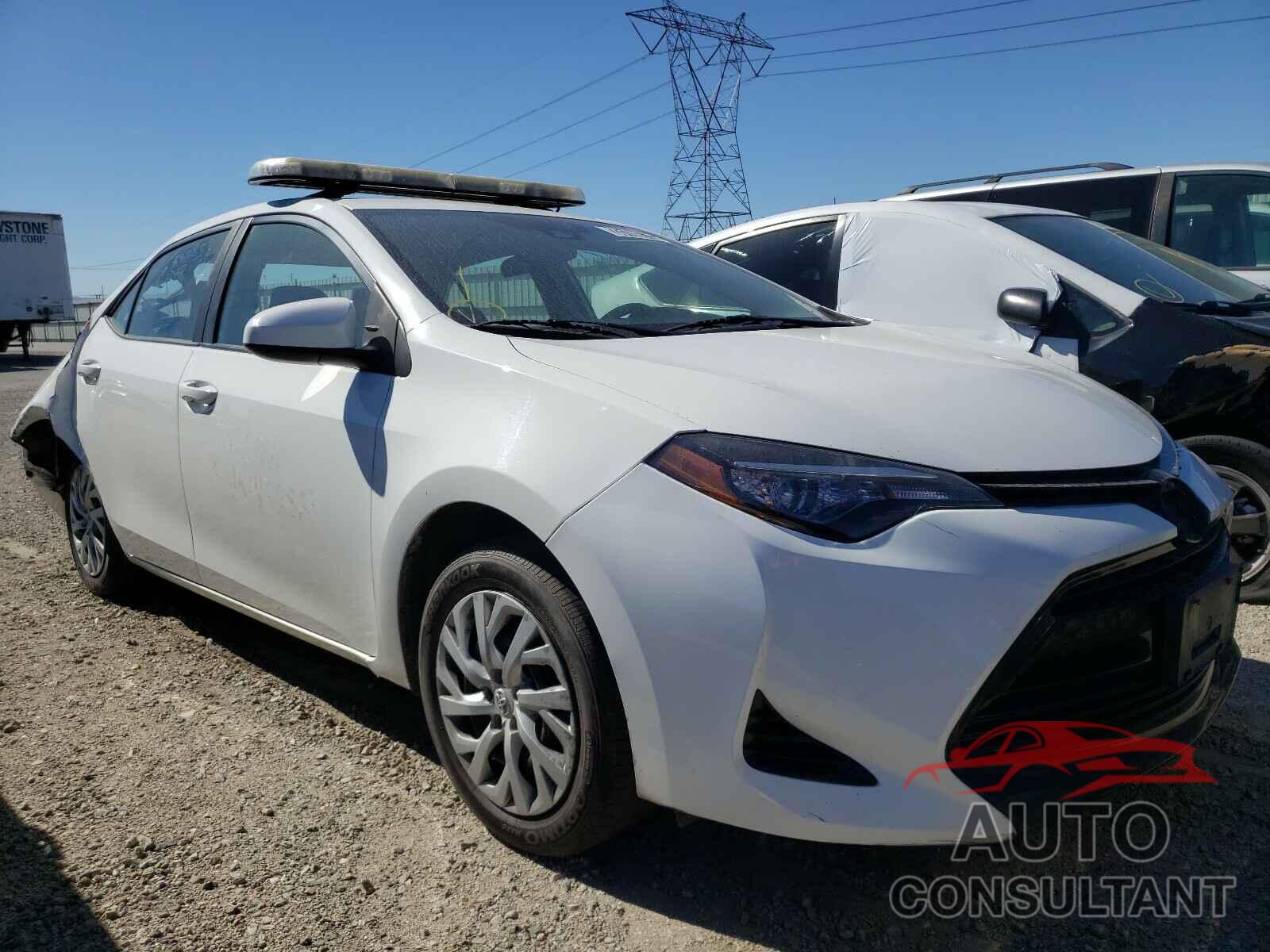 TOYOTA COROLLA 2018 - 1VWSA7A35LC027105