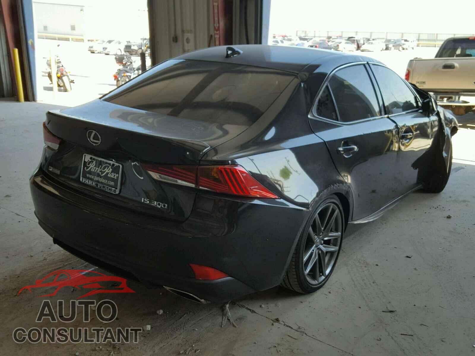 LEXUS IS 2018 - JTHBA1D28J5070906