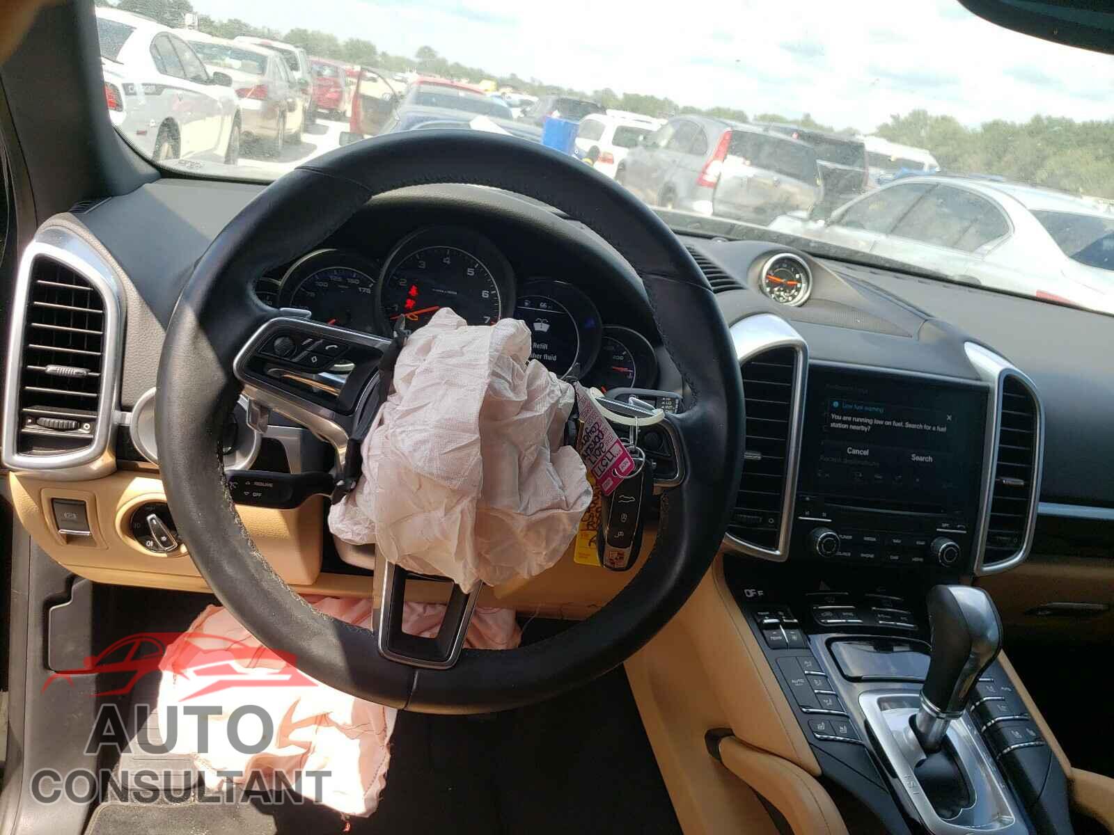 PORSCHE CAYENNE 2017 - WP1AA2A25HKA89219