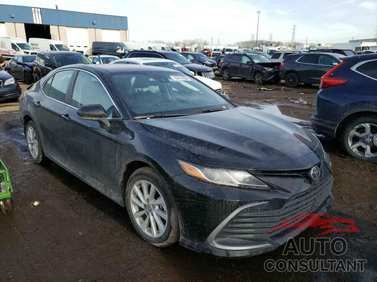 TOYOTA CAMRY 2022 - 4T1C11AK0NU664374