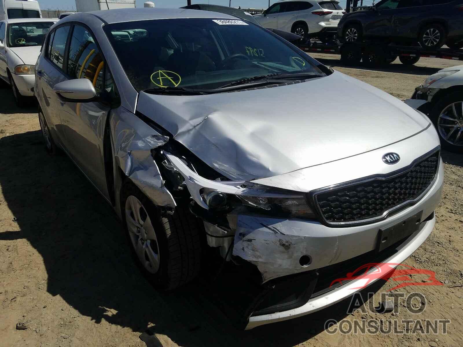 KIA FORTE 2017 - KNAFK5A84H5692362