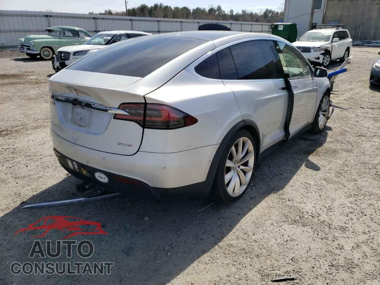 TESLA MODEL X 2016 - 5YJXCAE45GFS00519