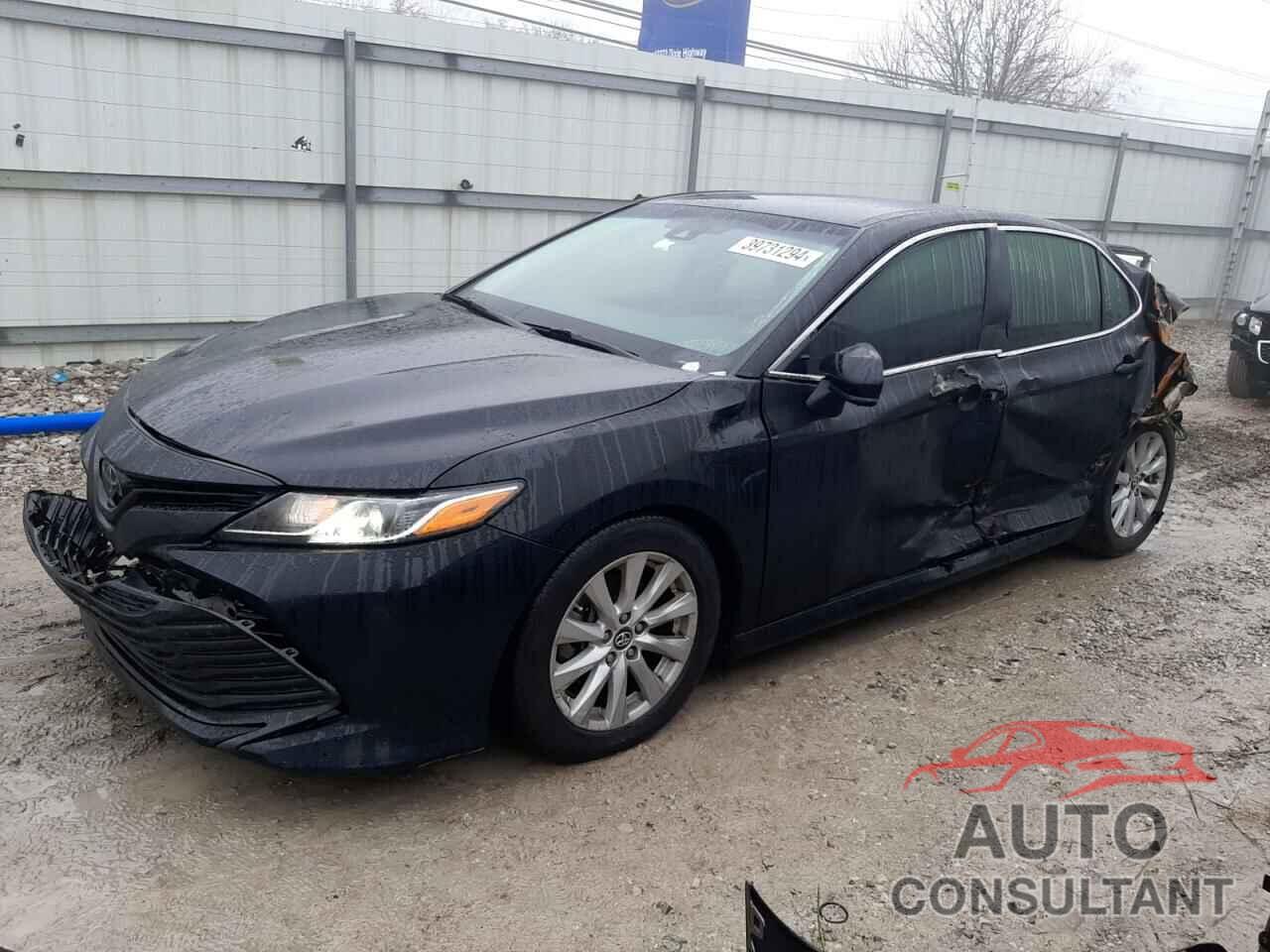 TOYOTA CAMRY 2018 - 4T1B11HK4JU096657
