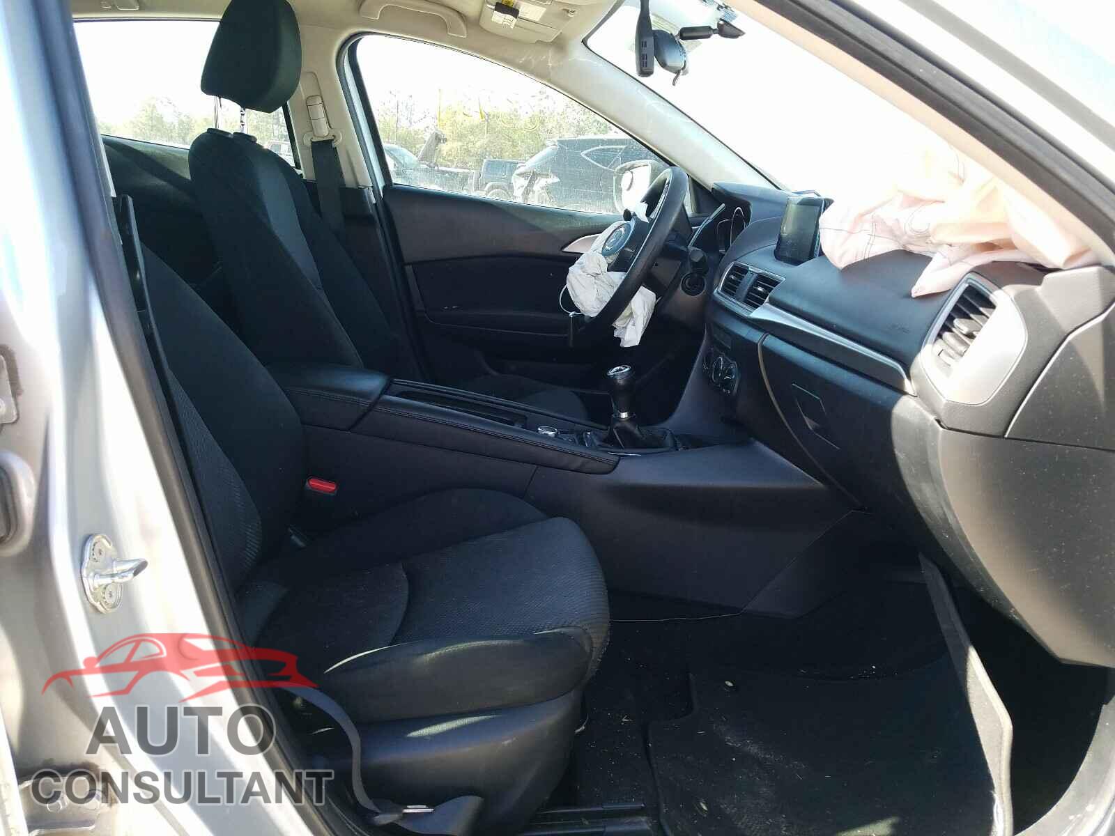 MAZDA 3 2017 - 3MZBN1K78HM128423