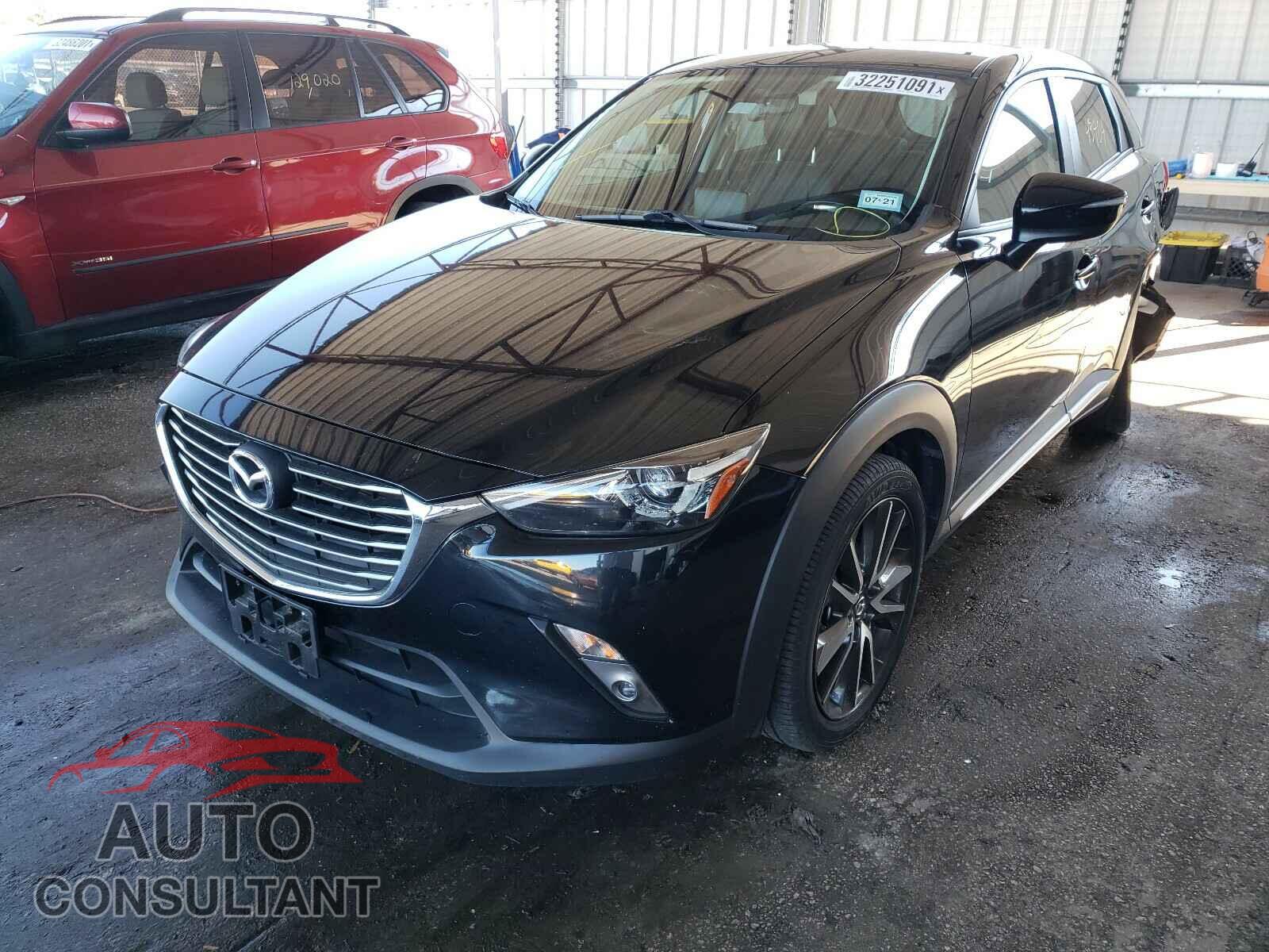 MAZDA CX-3 2017 - JM1DKDD70H0169618