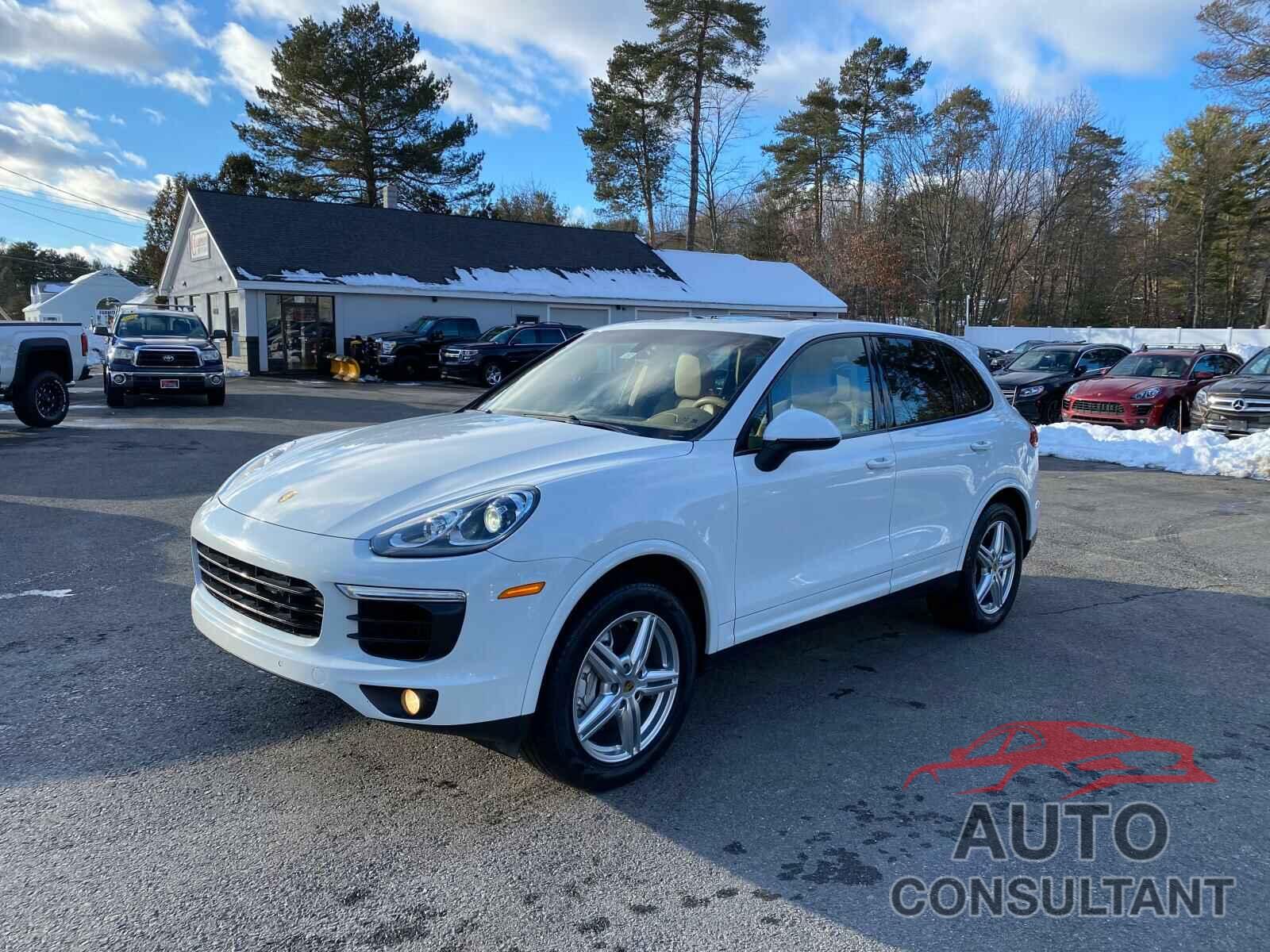 PORSCHE CAYENNE 2016 - WP1AB2A29GLA93425