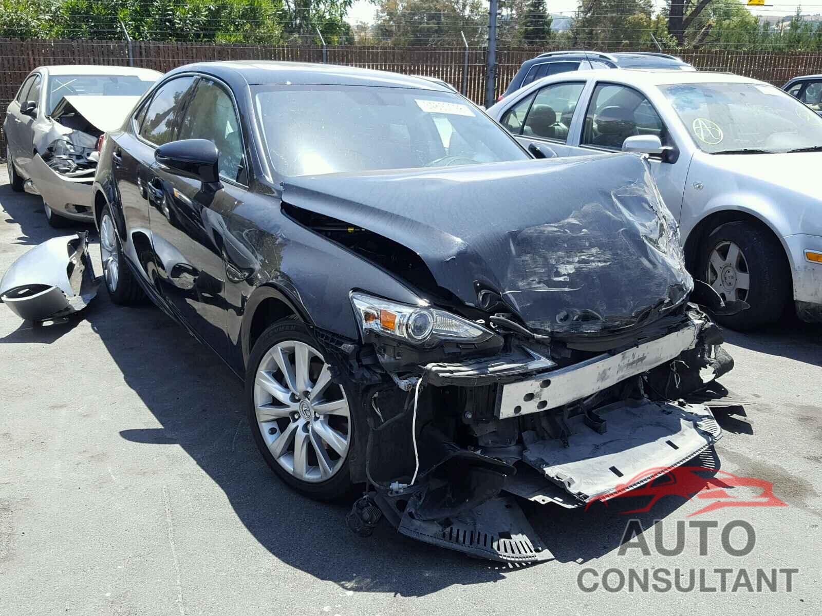 LEXUS IS250 2015 - JTHBF1D20F5057284