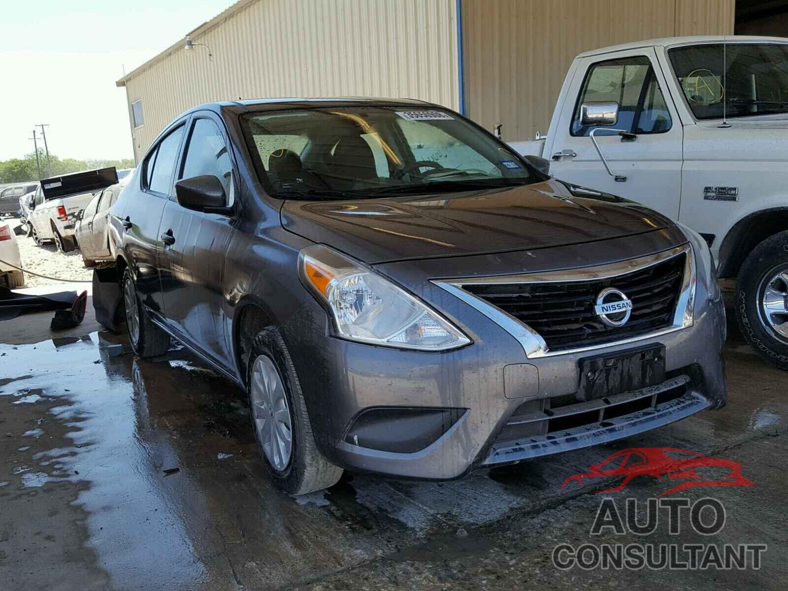 NISSAN VERSA 2017 - 3N1CN7AP8HL862564