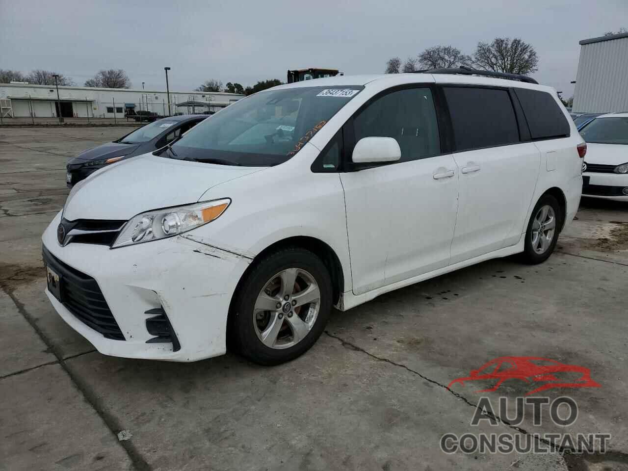 TOYOTA SIENNA 2018 - 5TDKZ3DCXJS938252