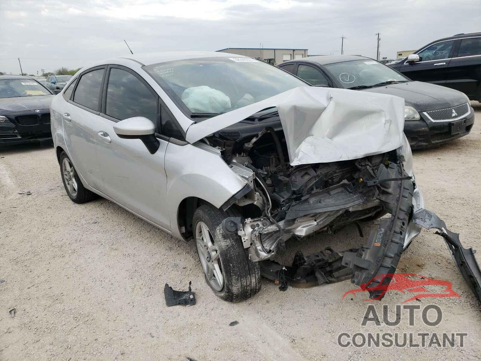 FORD FIESTA 2019 - 3FADP4BJ7KM101505