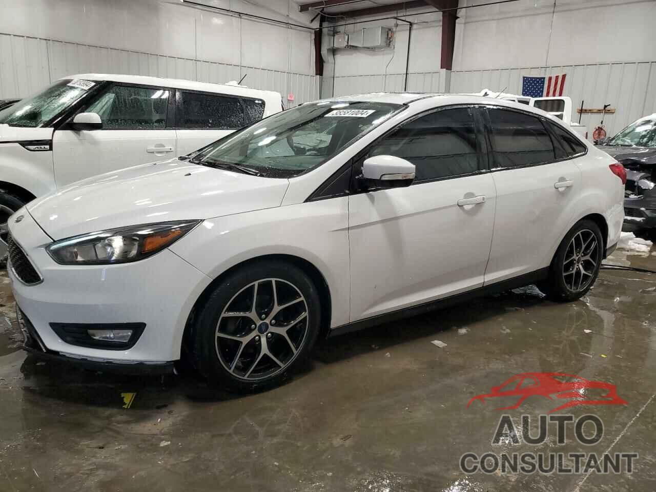 FORD FOCUS 2017 - 1FADP3H21HL228593