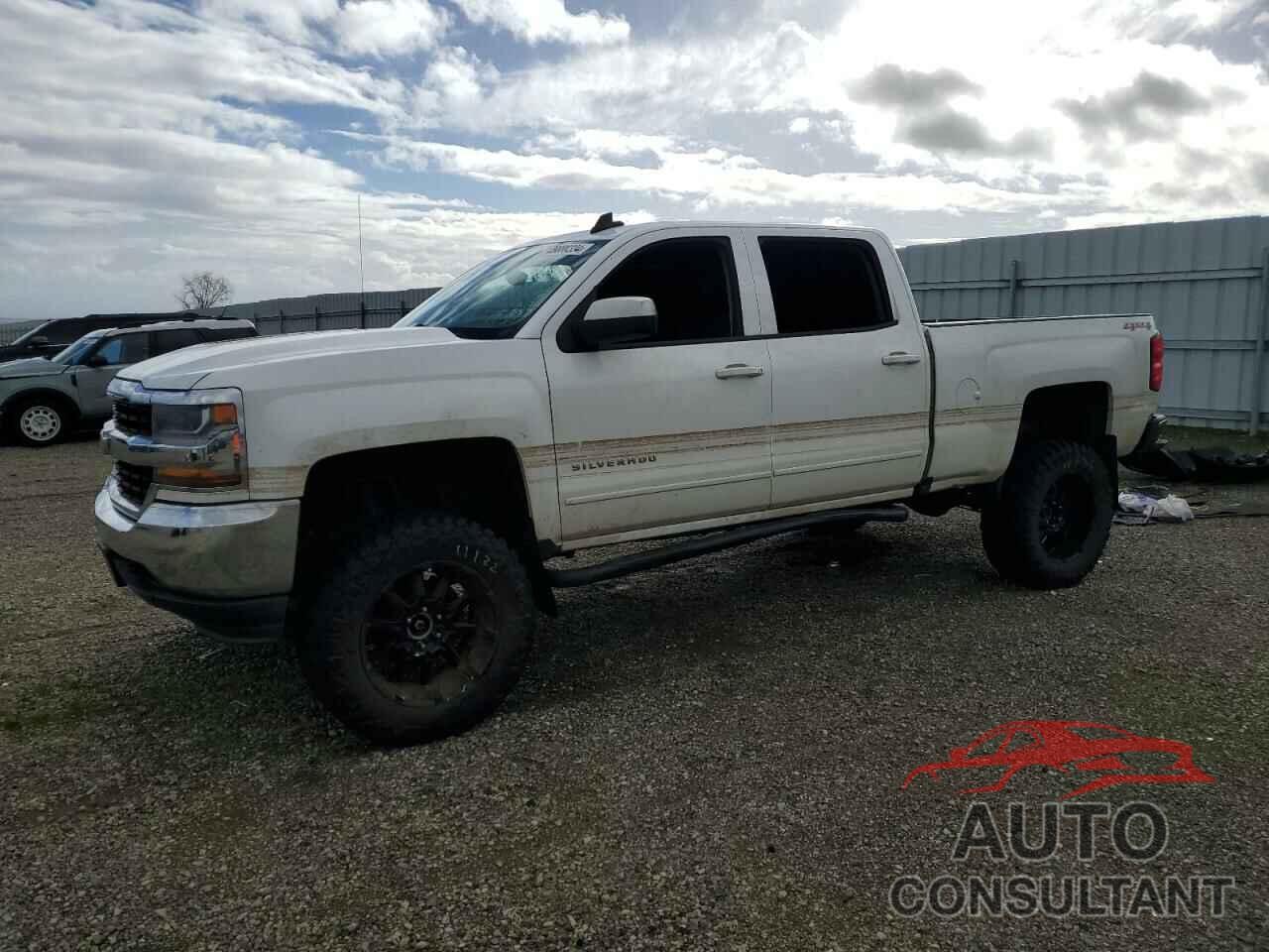 CHEVROLET SILVERADO 2016 - 1GCUKREC8GF165479