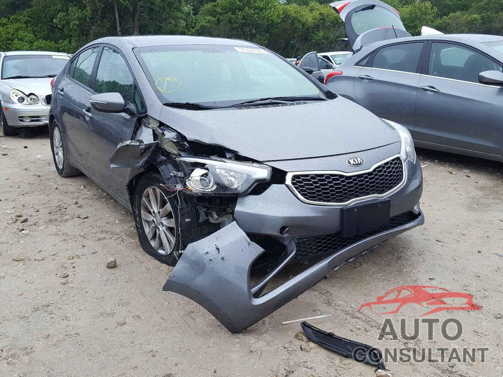 KIA FORTE 2016 - KNAFX4A65G5504456
