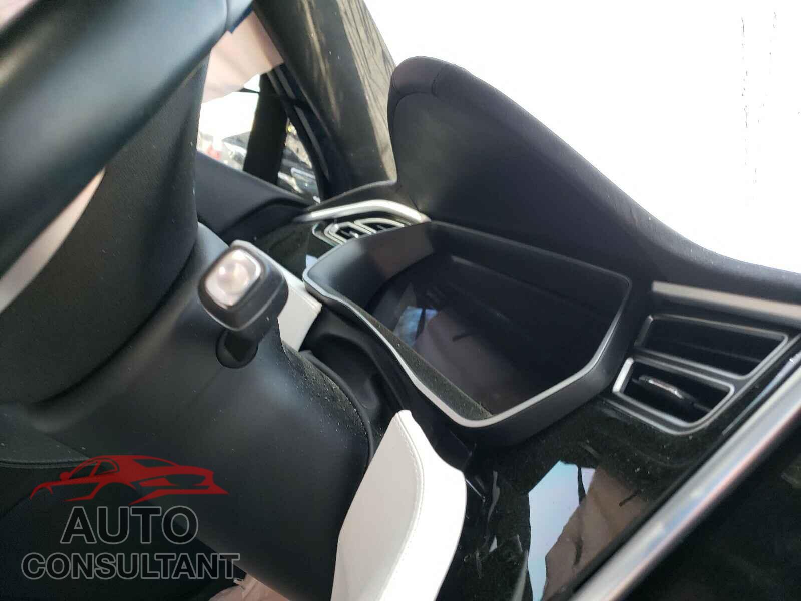 TESLA MODEL S 2017 - 5YJSA1E42HF195376