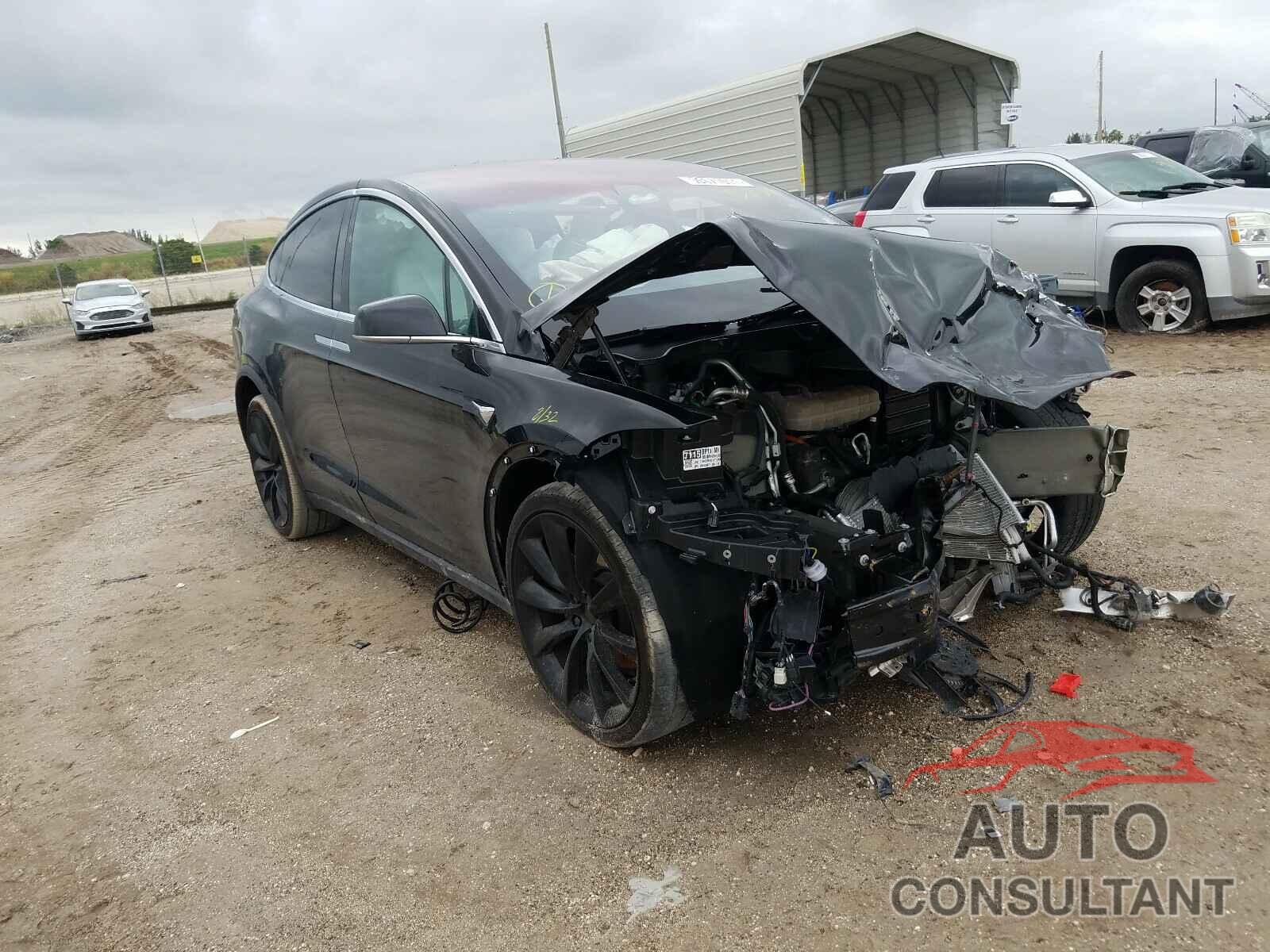 TESLA MODEL X 2020 - 5YJXCAE20LF229807