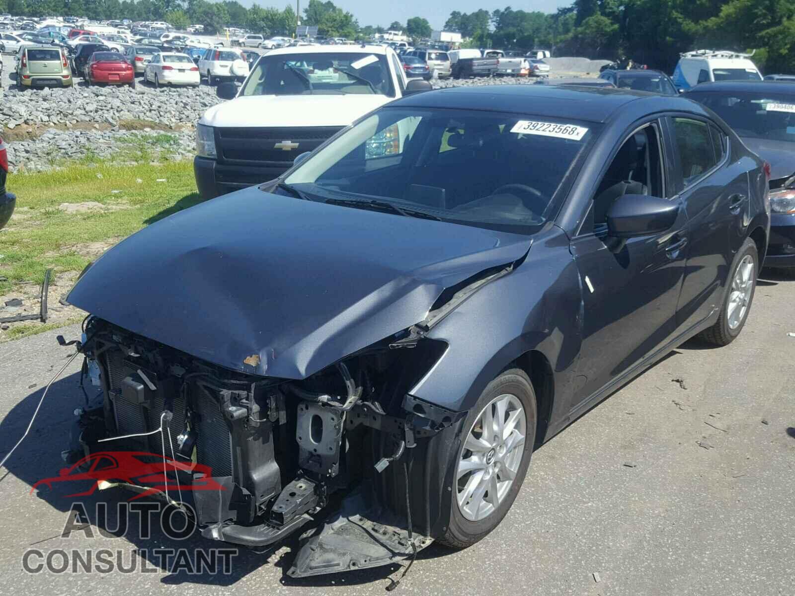 MAZDA 3 2015 - 3MZBM1W75FM172907