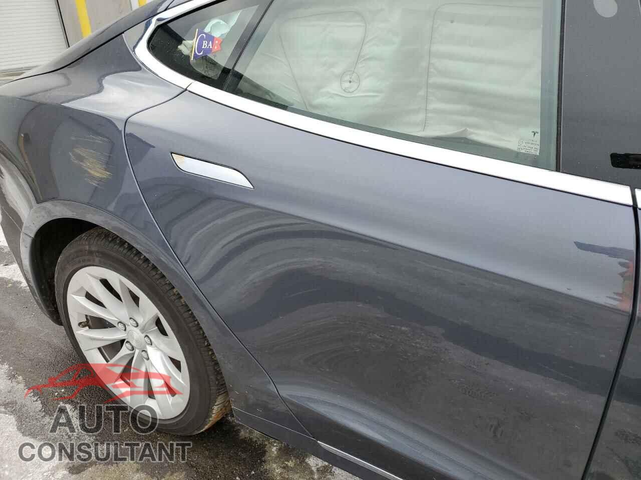 TESLA MODEL S 2020 - 5YJSA1E24LF358018
