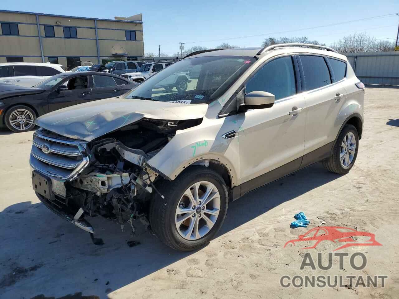 FORD ESCAPE 2017 - 1FMCU0GD7HUA81086
