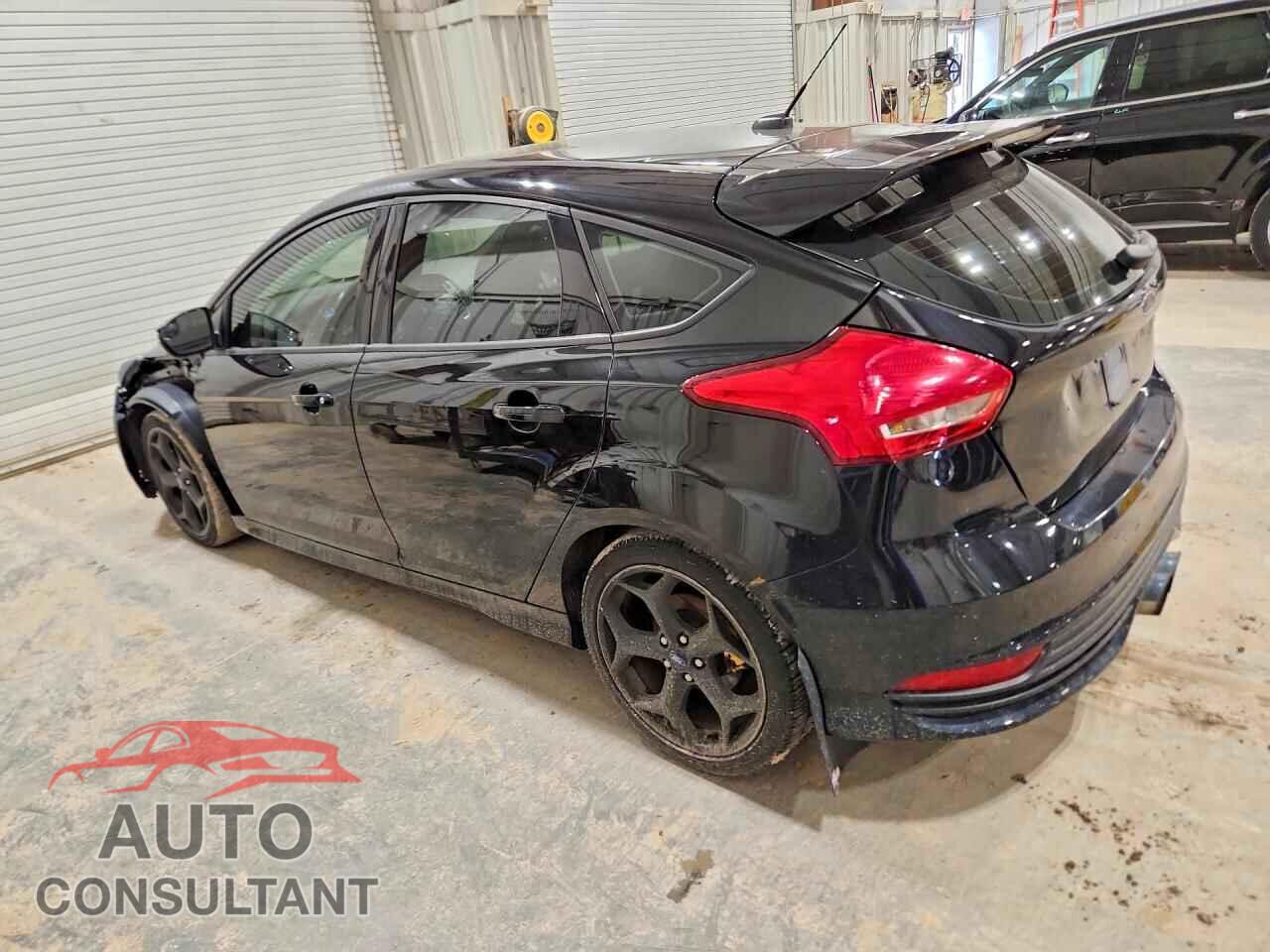 FORD FOCUS 2017 - 1FADP3L91HL306777