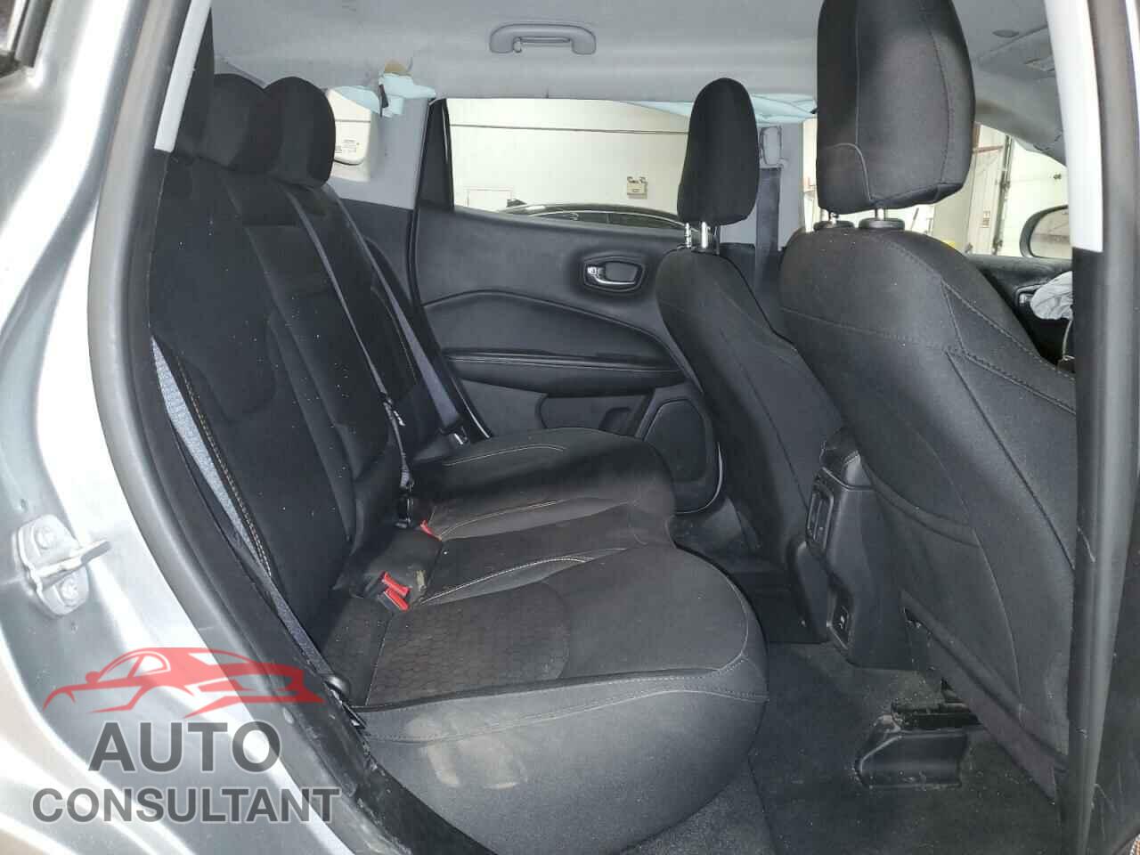 JEEP COMPASS 2020 - 3C4NJDAB0LT132144