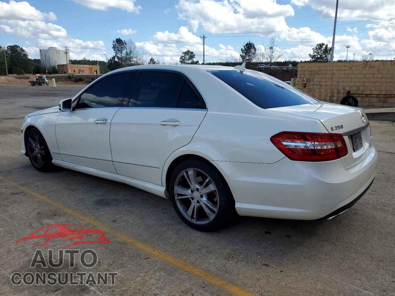 MERCEDES-BENZ E-CLASS 2013 - WDDHF5KBXDA702345