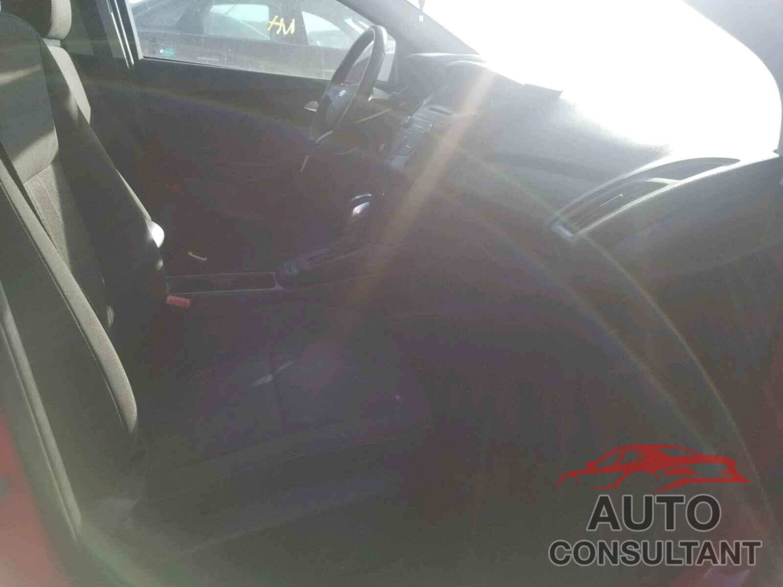 FORD FOCUS 2016 - 1FADP3K28GL398960