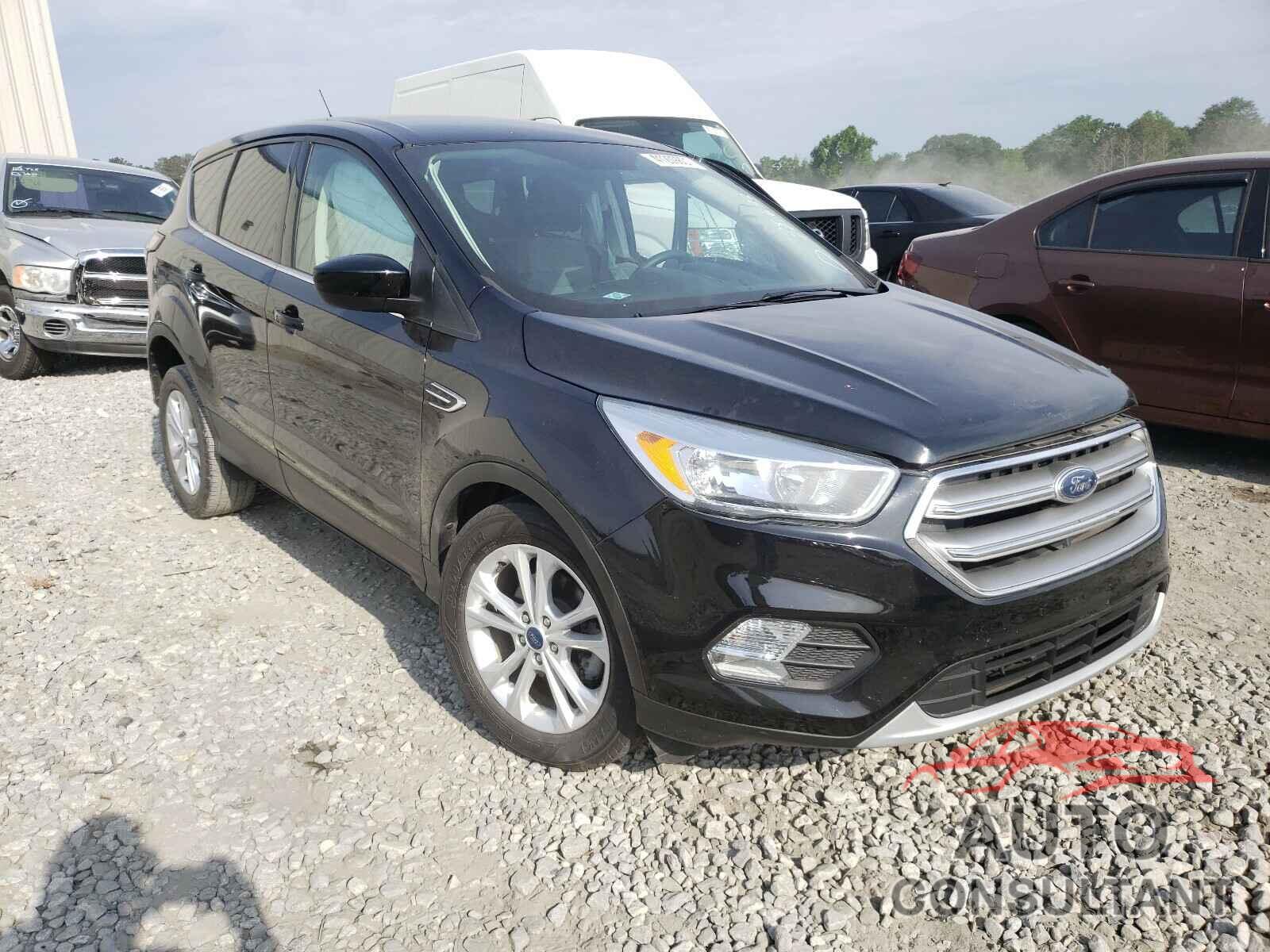 FORD ESCAPE 2017 - 1FMCU0GD4HUD38298