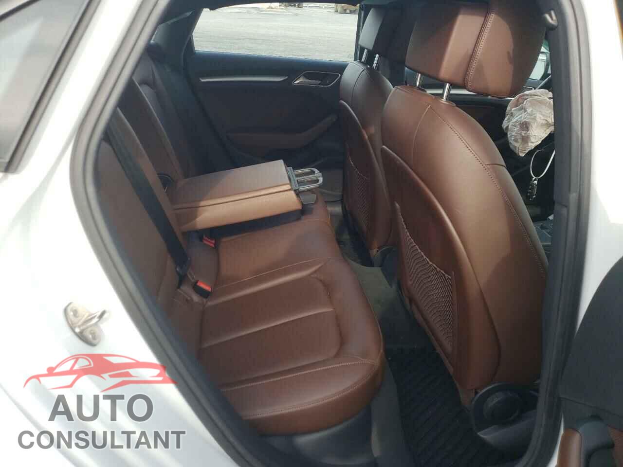 AUDI A3 2017 - WAUB8GFF1H1057655