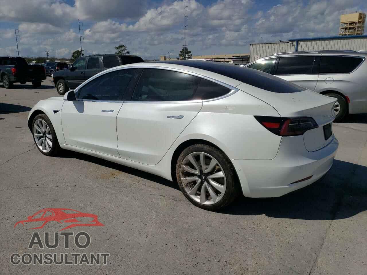 TESLA MODEL 3 2019 - 5YJ3E1EA2KF486904