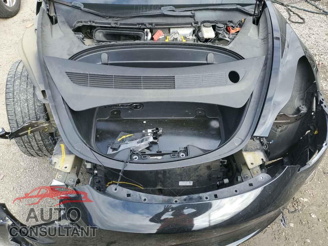 TESLA MODEL 3 2019 - 5YJ3E1EA6KF306047
