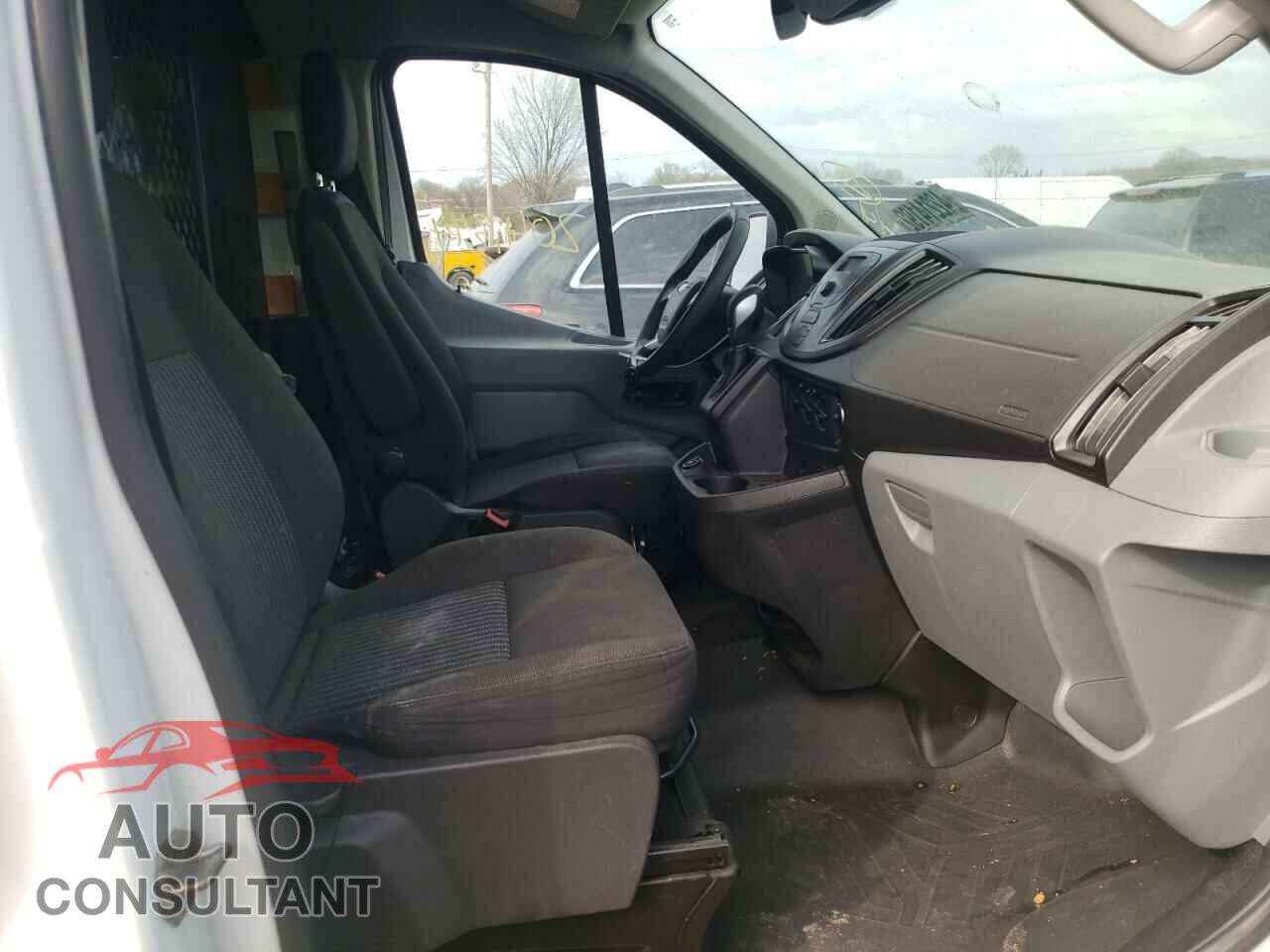 FORD TRANSIT CO 2017 - 1FTYR1YMXHKB10916