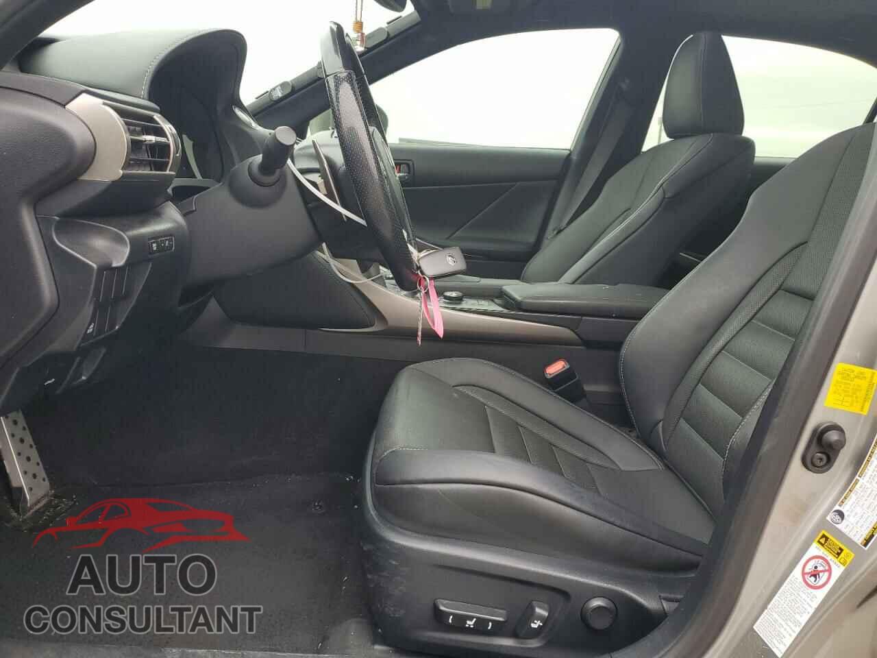 LEXUS IS 2016 - JTHBA1D25G5006900