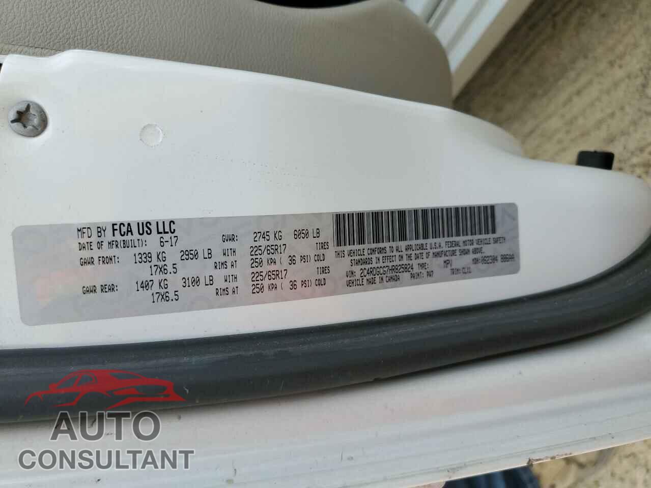 DODGE CARAVAN 2017 - 2C4RDGCG7HR825824