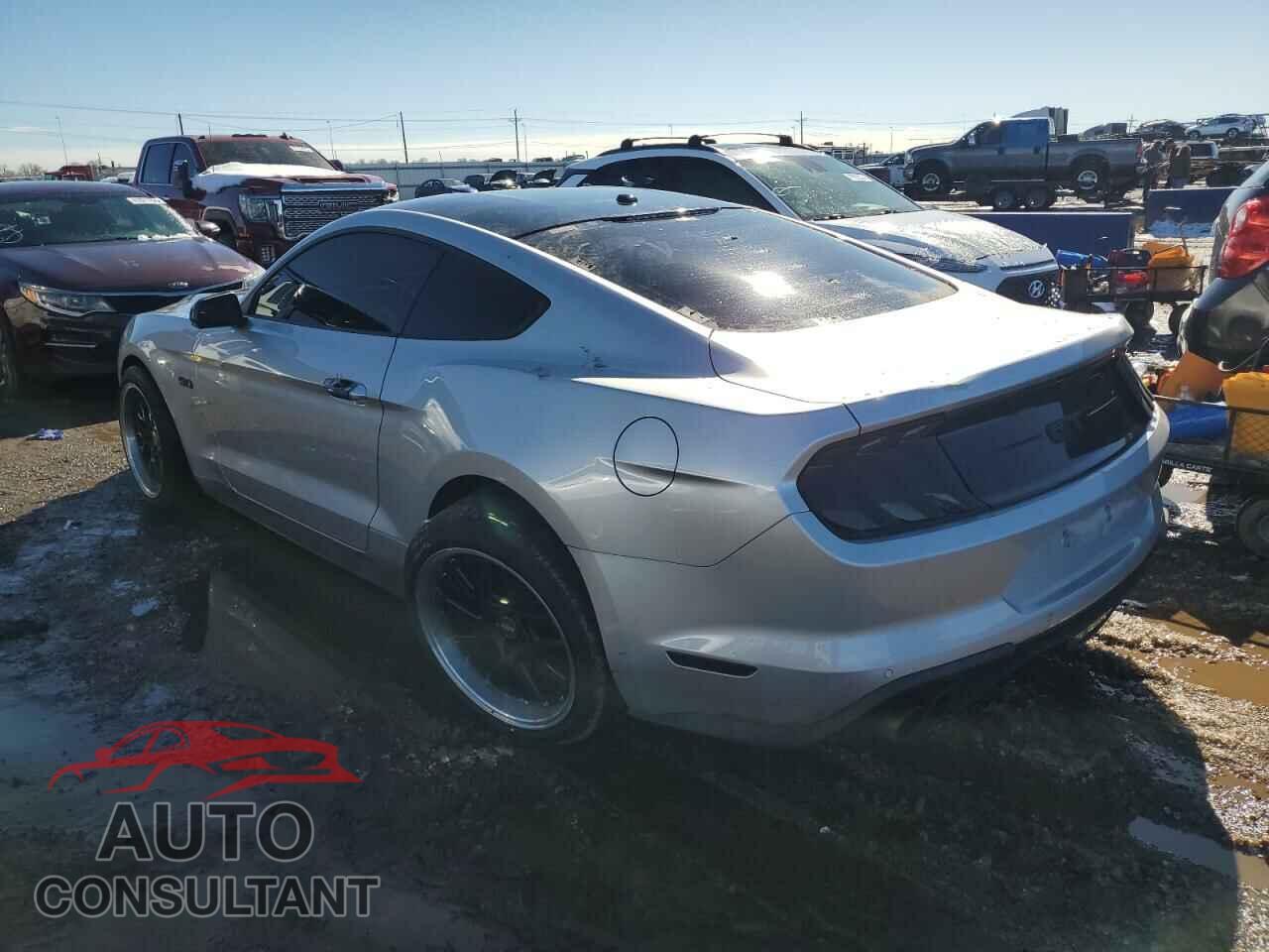 FORD MUSTANG 2019 - 1FA6P8CF4K5135790