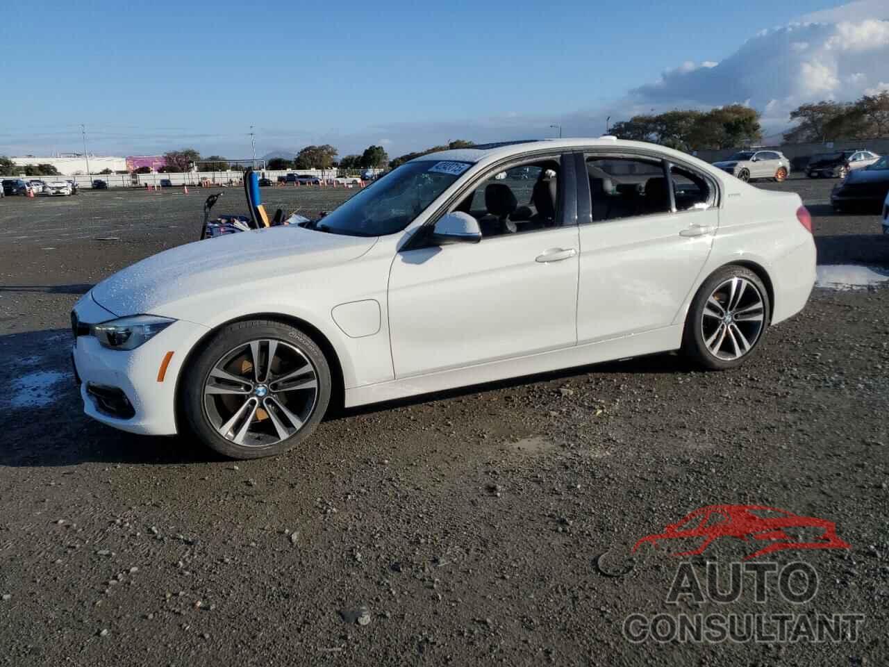 BMW 3 SERIES 2018 - WBA8E1C52JA179989