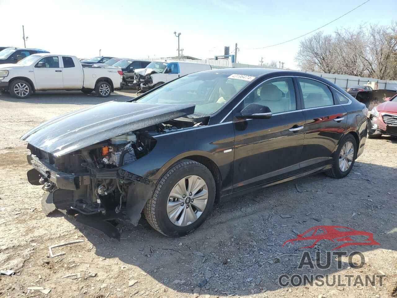 HYUNDAI SONATA 2018 - KMHE24L38JA082242