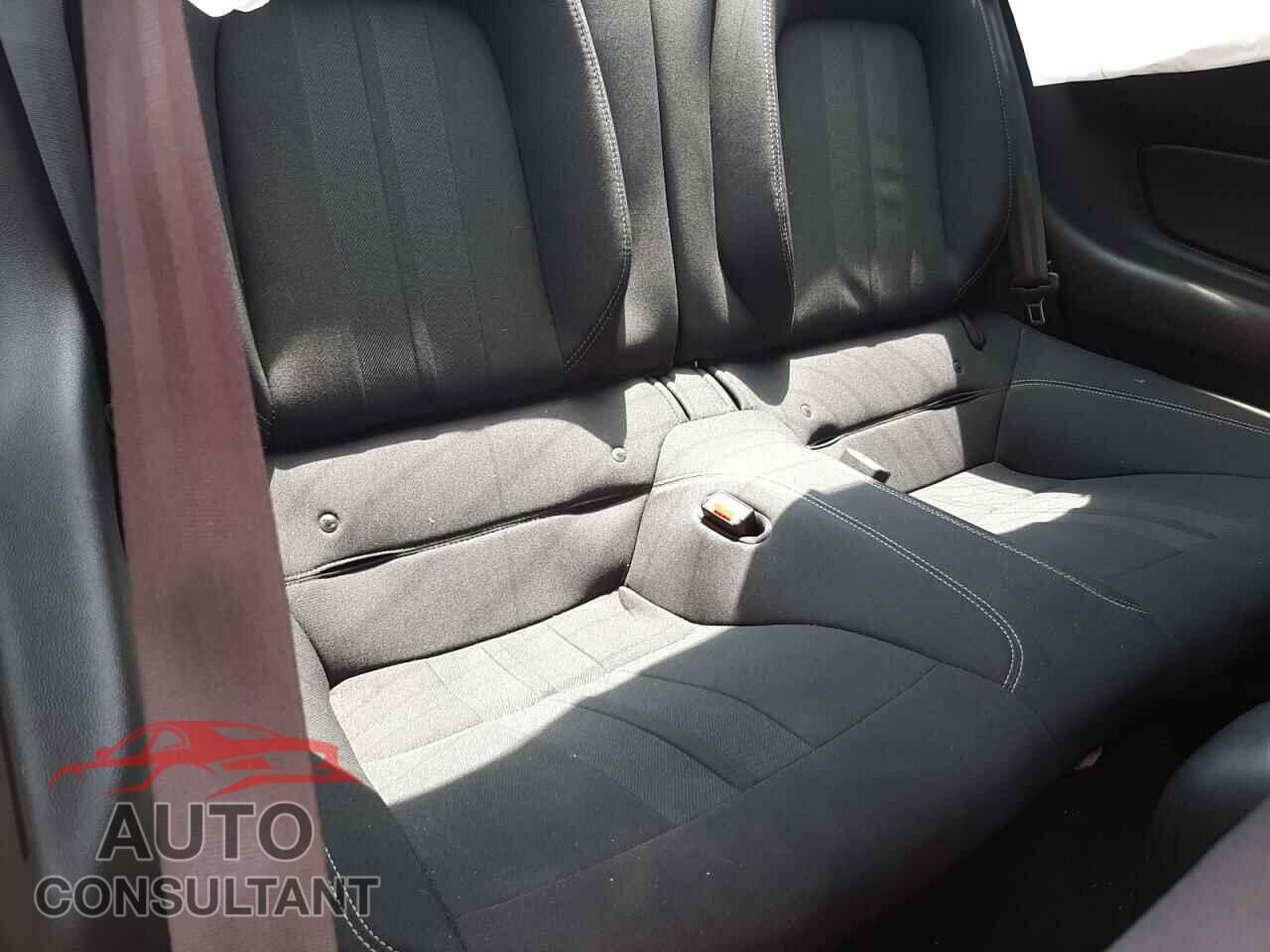 FORD MUSTANG 2020 - 1FA6P8CF2L5146496