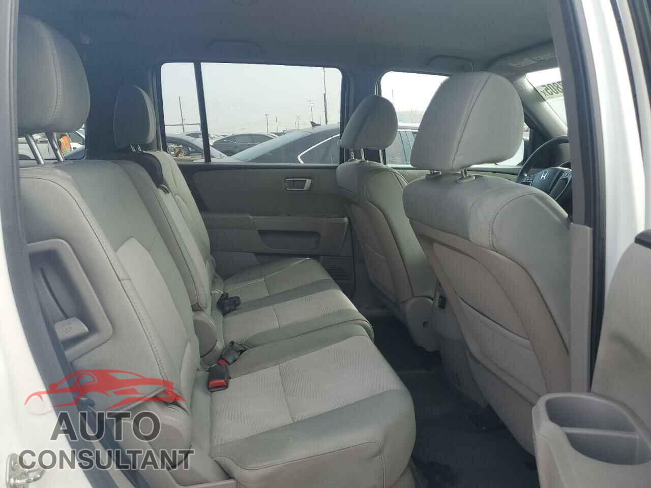 HONDA PILOT 2014 - 5FNYF3H25EB007253