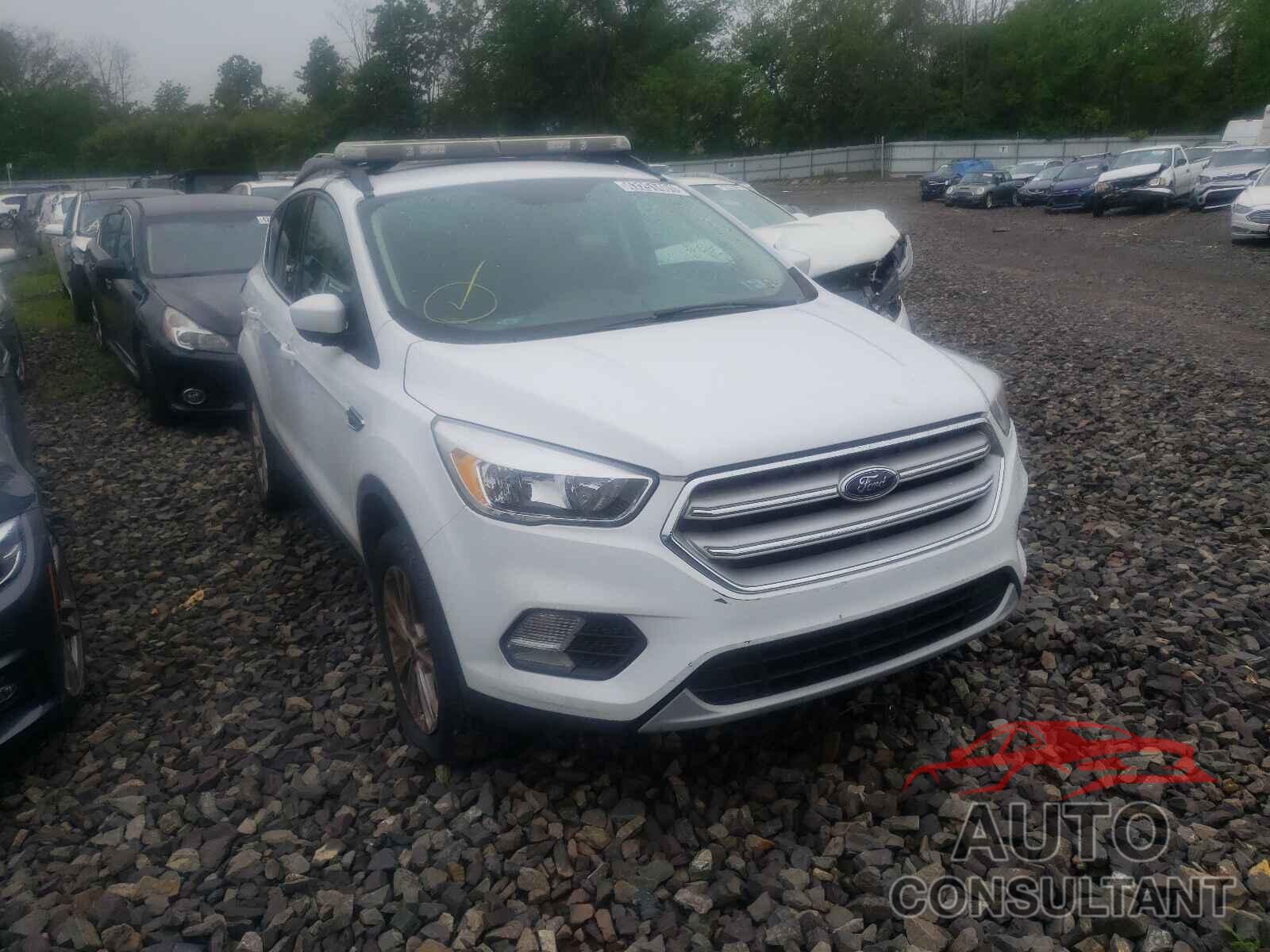 FORD ESCAPE 2018 - 1FMCU9GD6JUC56812