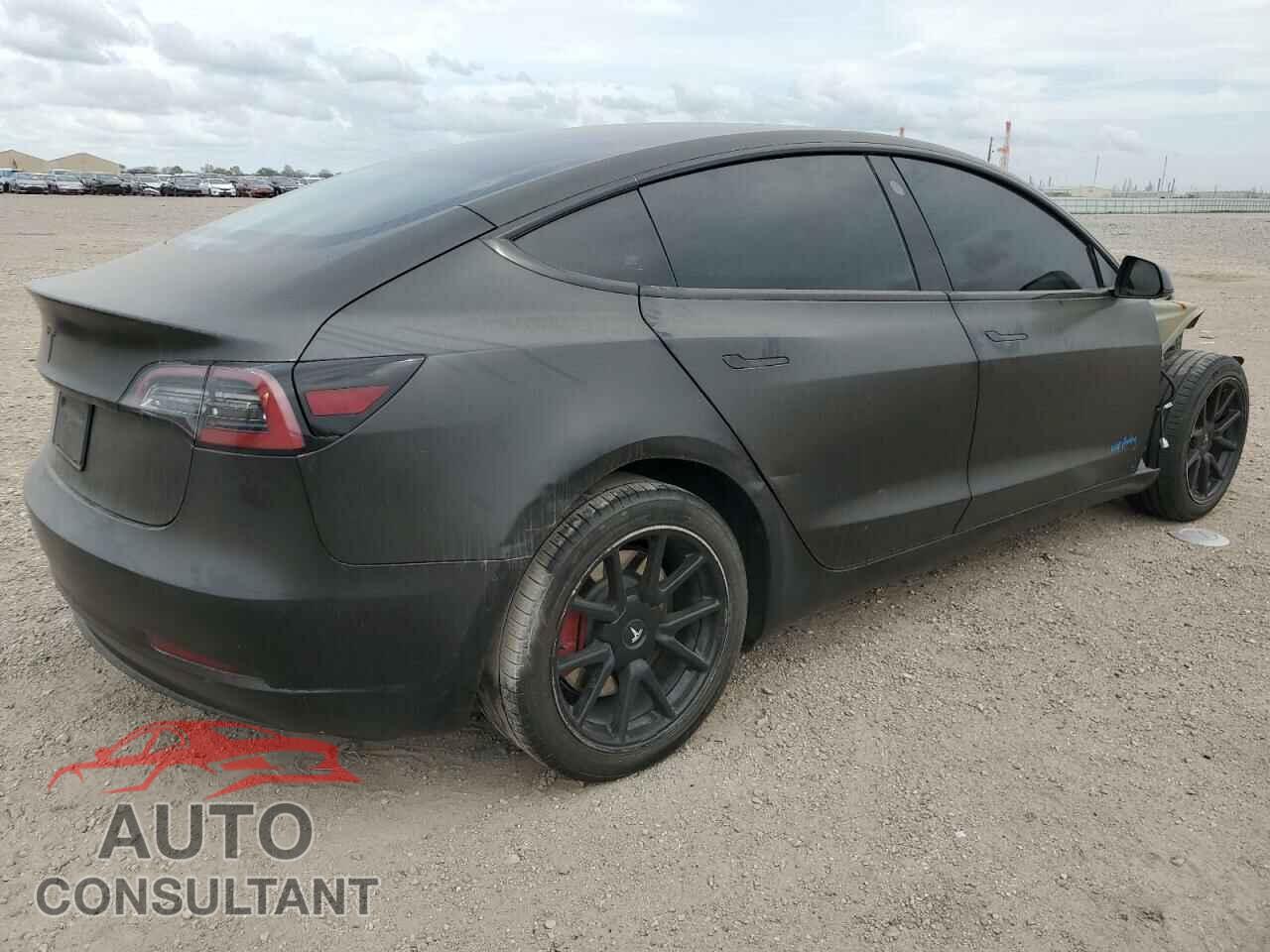 TESLA MODEL 3 2019 - 5YJ3E1EA0KF400456