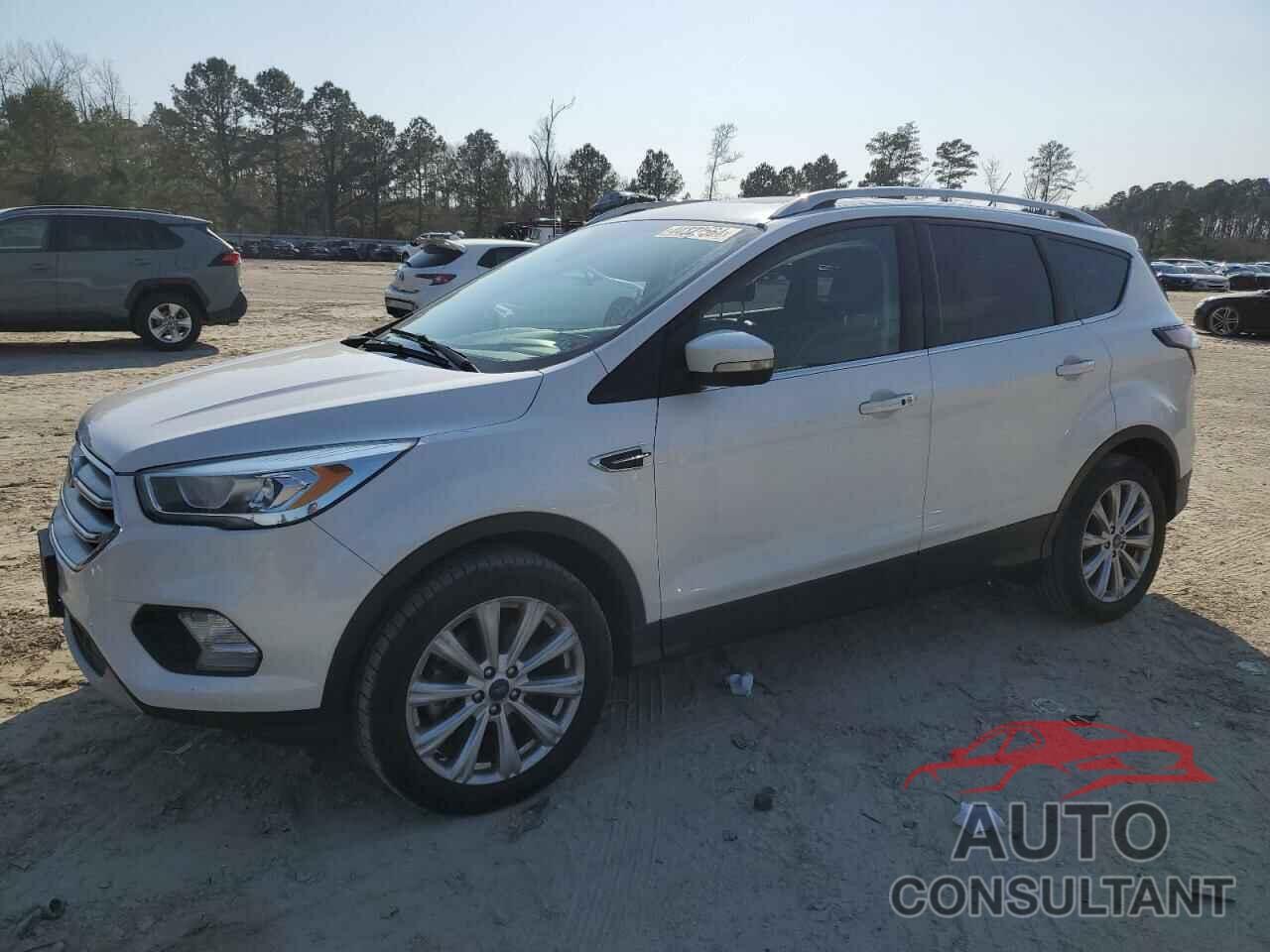 FORD ESCAPE 2017 - 1FMCU9J94HUC41028