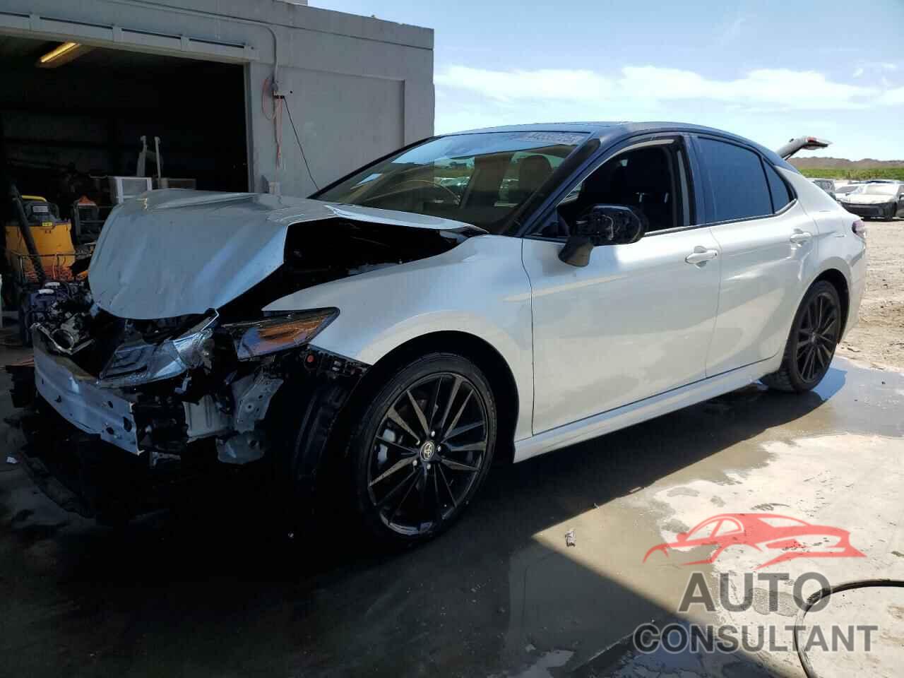 TOYOTA CAMRY 2023 - 4T1K61AK1PU145608