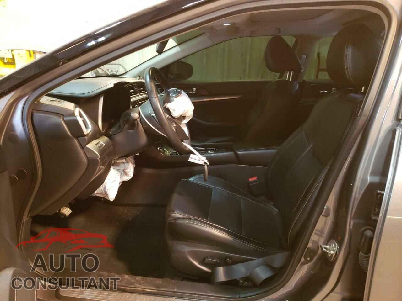 NISSAN MAXIMA 2019 - 1N4AA6AV1KC362313