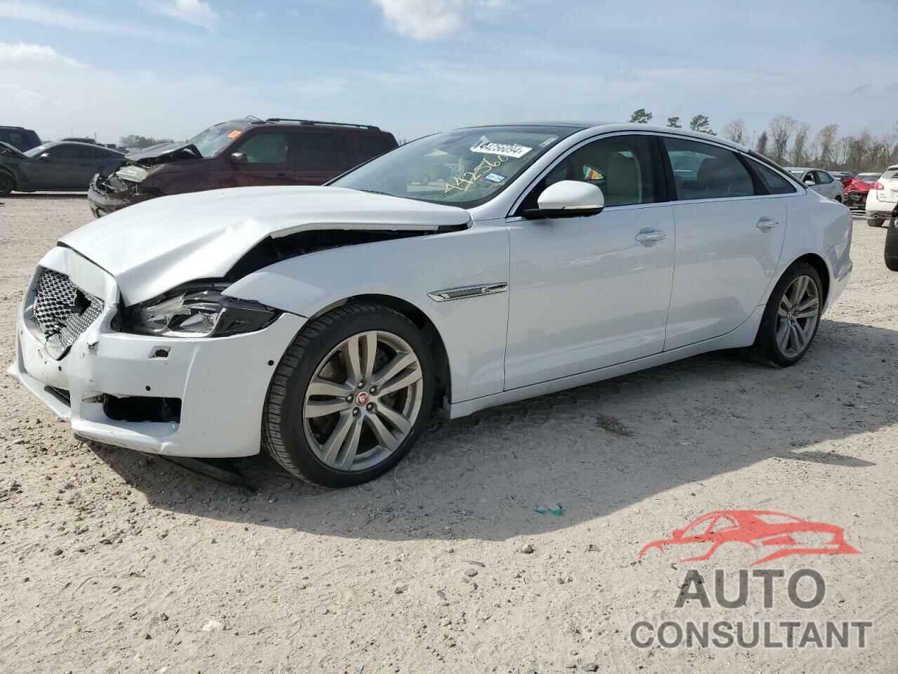 JAGUAR XJ 2016 - SAJWA2G73G8V95655