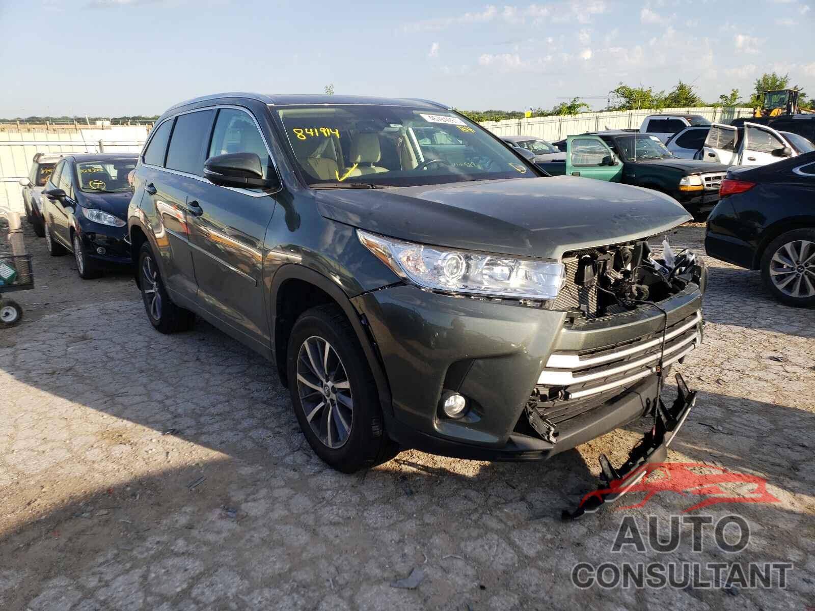 TOYOTA HIGHLANDER 2018 - 5TDJZRFH6JS841914