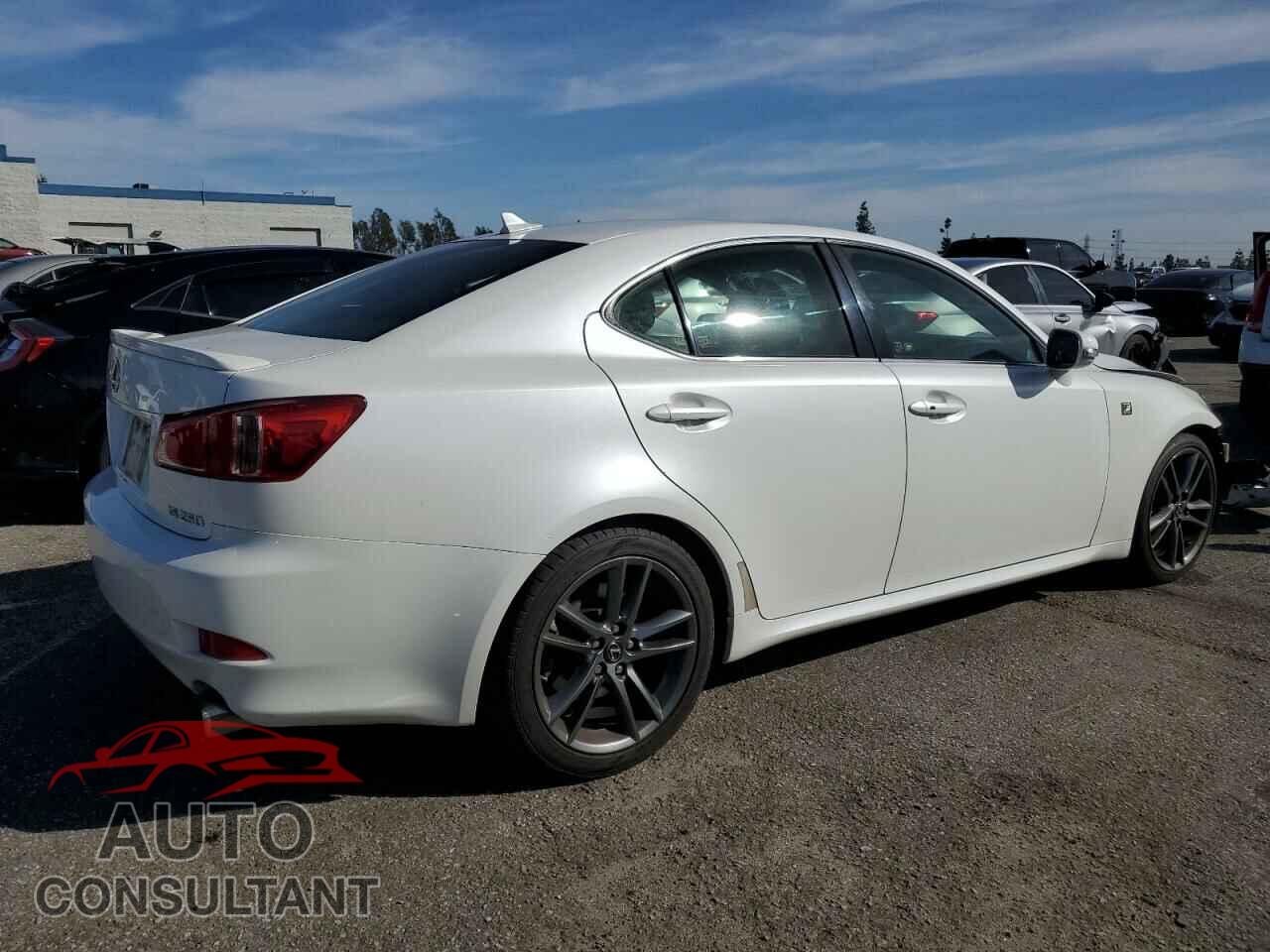 LEXUS IS 2011 - JTHBF5C22B5144025
