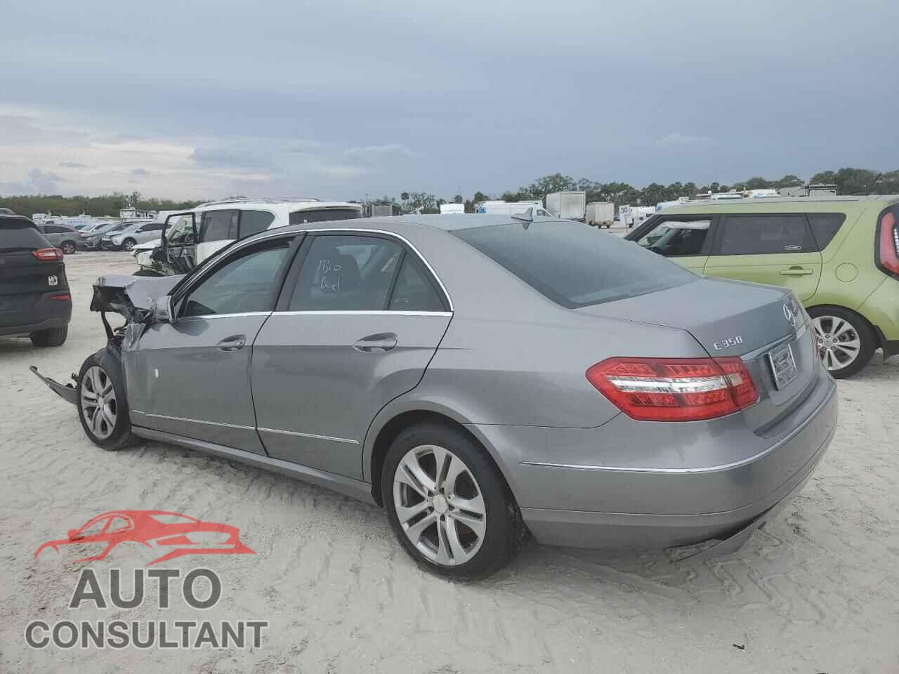 MERCEDES-BENZ E-CLASS 2010 - WDDHF5GB2AA208940