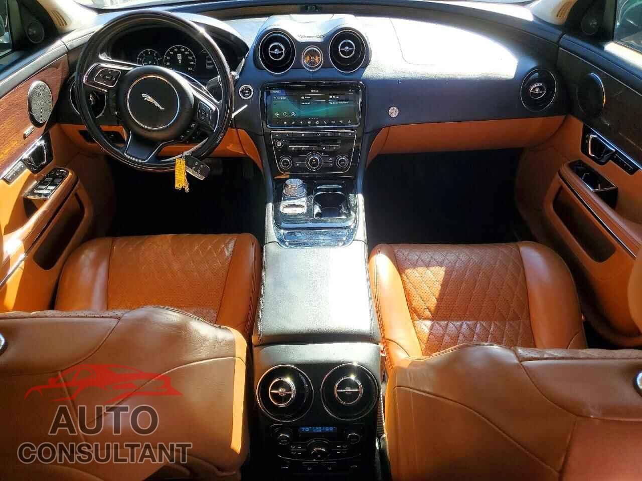 JAGUAR XJ 2019 - SAJWA2GEXKMW22459