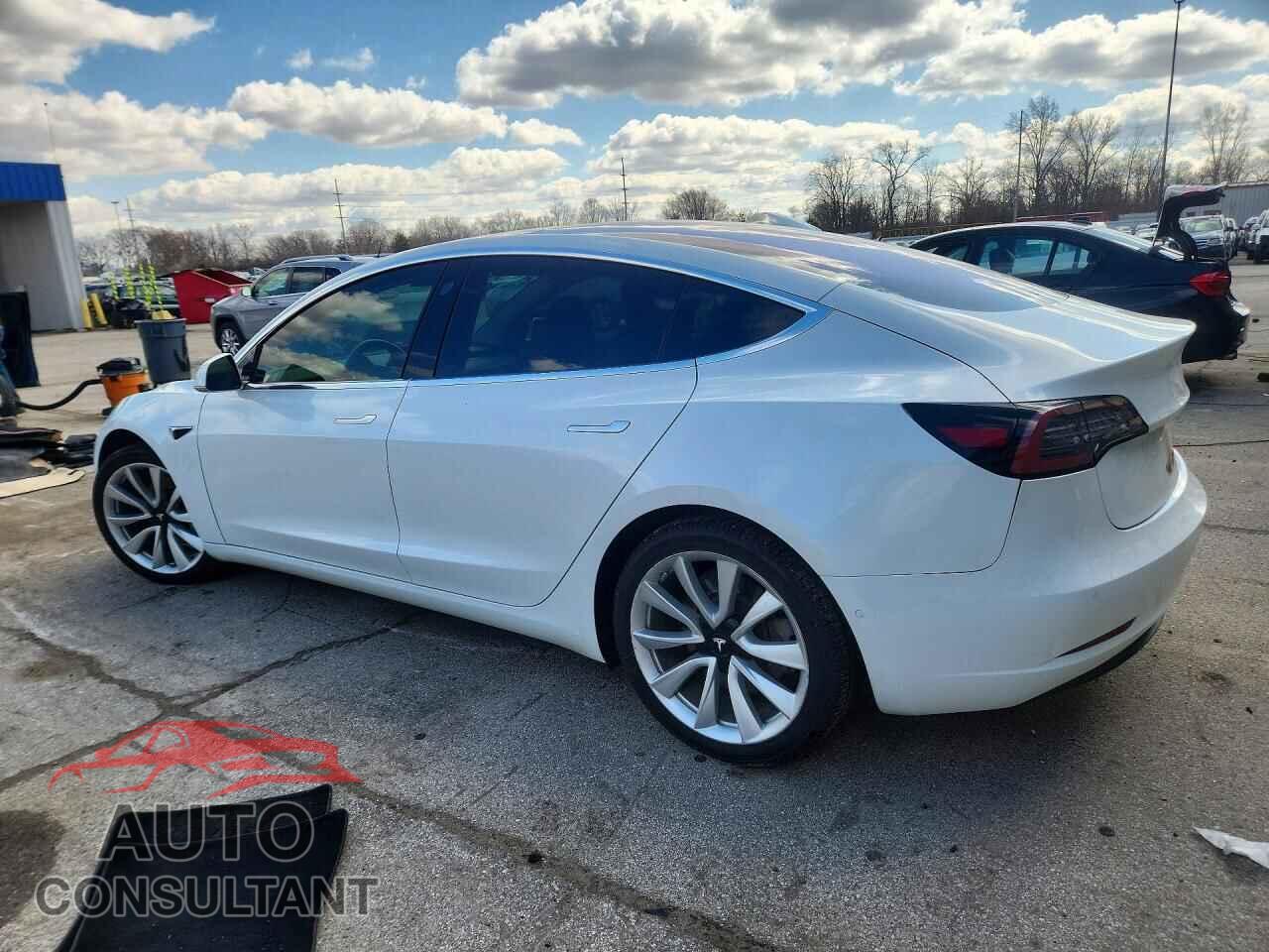 TESLA MODEL 3 2018 - 5YJ3E1EA5JF049803