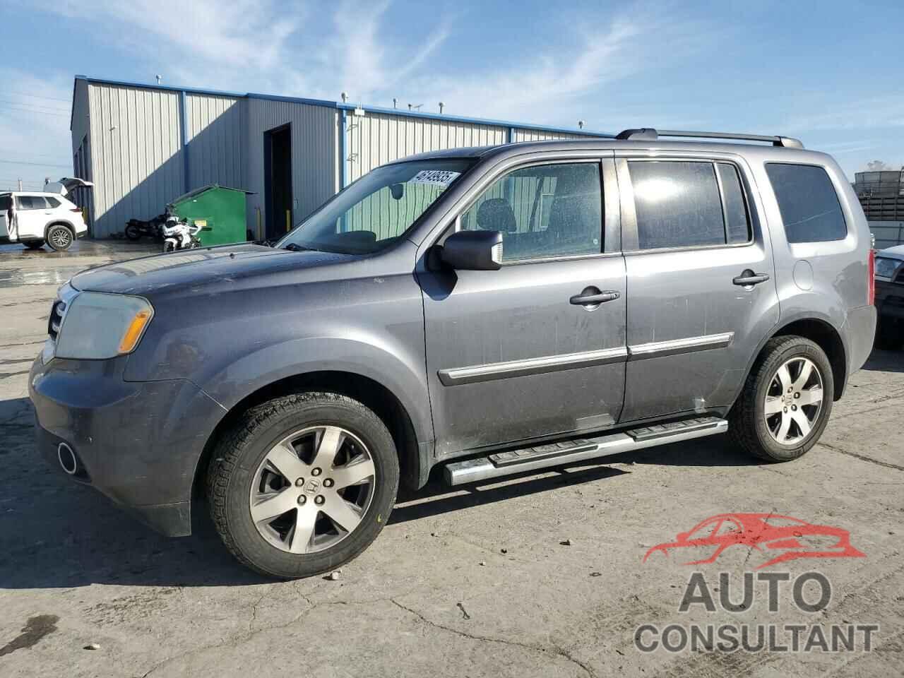 HONDA PILOT 2015 - 5FNYF4H99FB051180